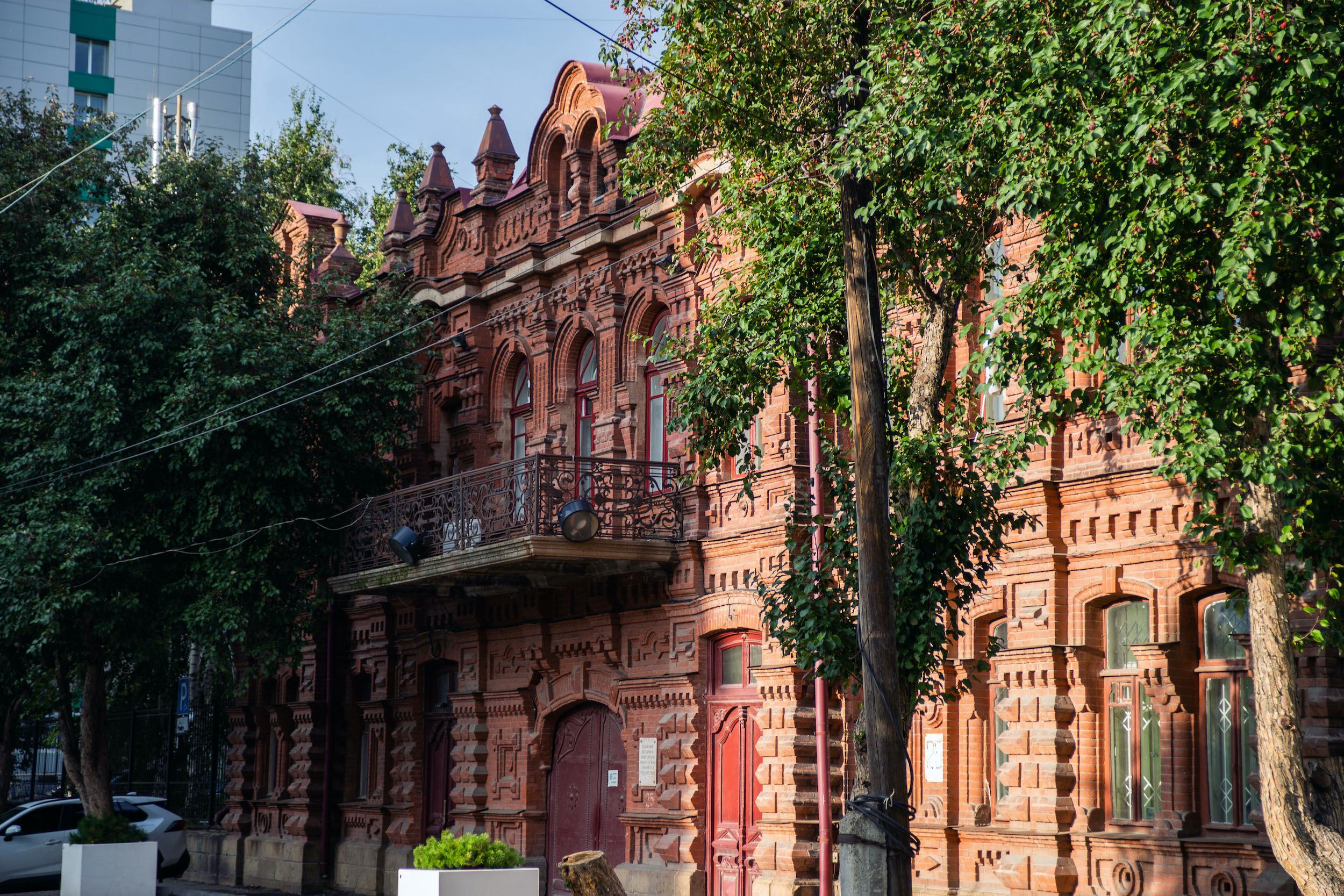Историк Николай Антипин обнаружил интересные факты из жизни хозяев самого красивого дома в Челябинске