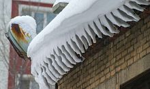 Адвокат Мария Дементьева рассказала, что делать, если с крыши дома падают сосульки и снег
