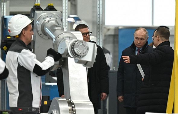 Владимир Путин оценил челябинских роботов
